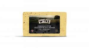 Cheddar with cracked black pepper- Blended Cheddar 160g   