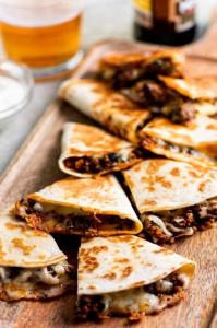 Quesadillas with beef 