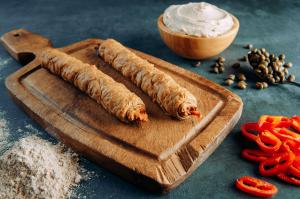 Hummus Borek Stick with red pepper and caper 100g (Frozen)