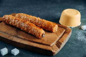 Crème Brûlée Borek Stick 100g (Frozen)