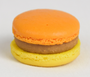 Mango Passion Macaron