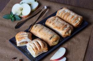 In-Store Bakery - Mini Apple Turnover 80 - 130g