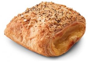 Sweet Puff Pastry Roll with Apple, 120g. Item no. 10000822
