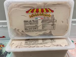 Ice cream Hazelnut flavor