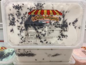 Ice cream Stracciatella flavor