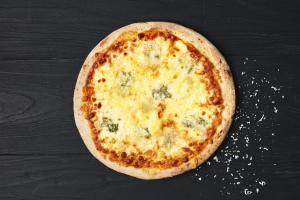 Pizza Napolitaine 4 fromages
