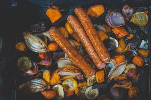 Meatless Farm - Plant-based Bratwurst