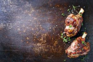 Slow Cooked Lamb Shanks in Mint Gravy