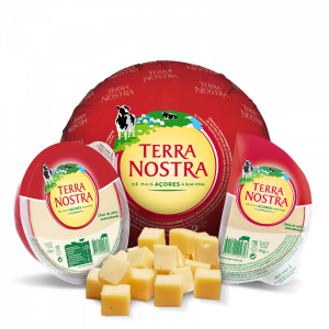 Edam Cheese Entire Ball and Formats