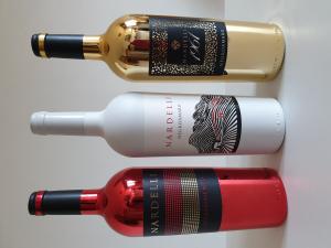 Nardelli range wines // varnished bottles (Copy)