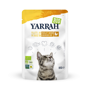 Yarrah organic cat Pouch Fillets with Chicken