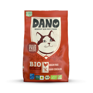 DANO Grain-free organic cat kibble with chicken