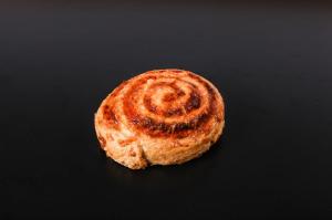 Pizza snail with cheese