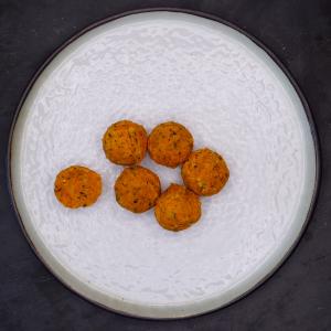 vegetarian bouletten,  pea-based