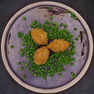 vegetarian köfte kebab, pea-based
