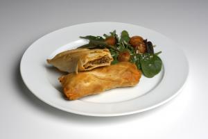 Filo-dough roll Chicken Sweet chili