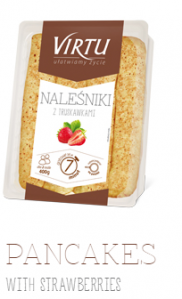 PANCAKES  WITH STRAWBERRIES