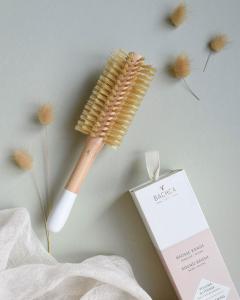 Brosse ronde Wooden round brush - Boar bristles