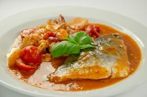 Sea bream fillet in stew