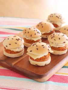 Mini veggie burgers