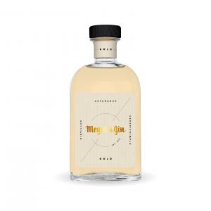 Meyer's Gin Gold | White asparagus in a bottle!