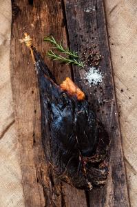 Venison Whole-Bone-in-Leg