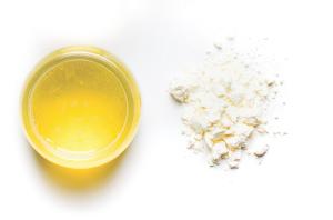 Egg white powder