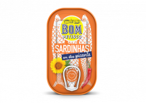 BOM PETISCO WHOLE SARDINES IN SPICY OIL 120G