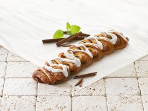 Cinnamon Plait (Social) - to share  4400.8811