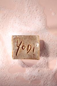 Latte Scrub - 2 in 1 Exfoliating extra rich body soap