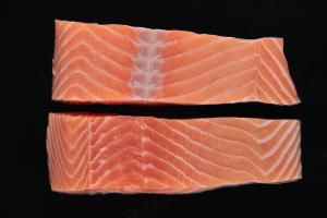 Fresh Atlantic Salmon Portion, skinless