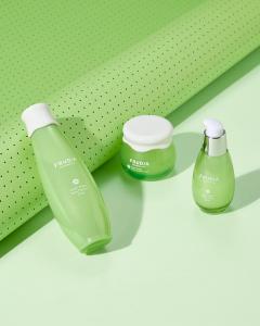 FRUDIA - Silka-smooth green grapes Pore-cleaner Range