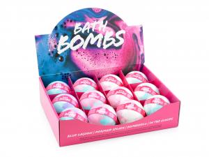 Teenagers bath bombs