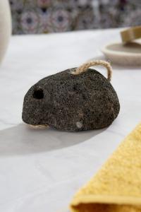 PUMICE STONE 100% NATURAL