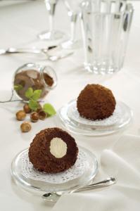 CHOCOLATE TARTUFO ICE CREAM INDIVIDUAL PORTION