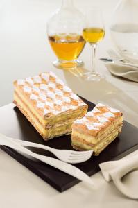 MILLEFOGLIE CAKE