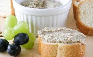 SPREADABLE VEGAN CHEESE ALTERNATIVE_BEANS AND SWEET PAPRIKA TASTE