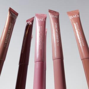 The Glossy Lip Treat
