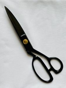 Black Premium Tailor Scissors with Gold Screw – 9.5