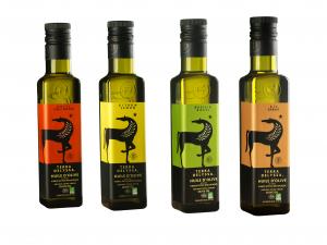 Organic and Flavored Extra Virgin Olive Oil 