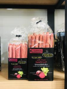 BREADSTICKS WITH FRESH BEETROOT