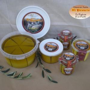 Sheep cheese in Extra Olive Oil