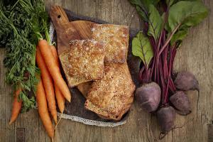 Root Veggie Bread Beetroot & Carrot 300 g/ 4 pieces