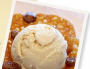 Napoli Scooping Ice Cream